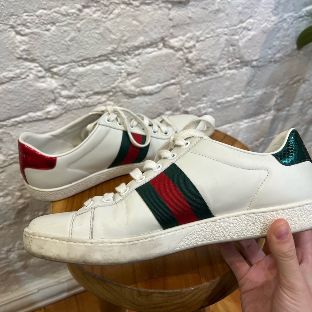 Gucci Ace White Leather Sneakers with Bee - Picture 7 of 9